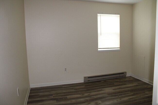 Building Photo - 3701-B Davidsburg Rd.
