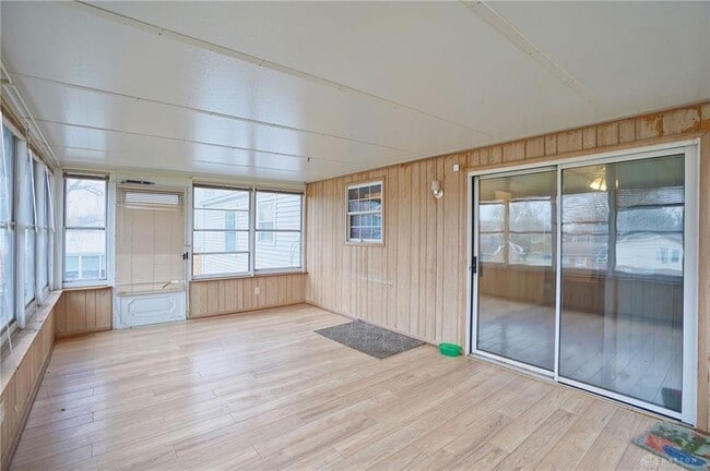 Building Photo - 4061 Forest Ridge Blvd