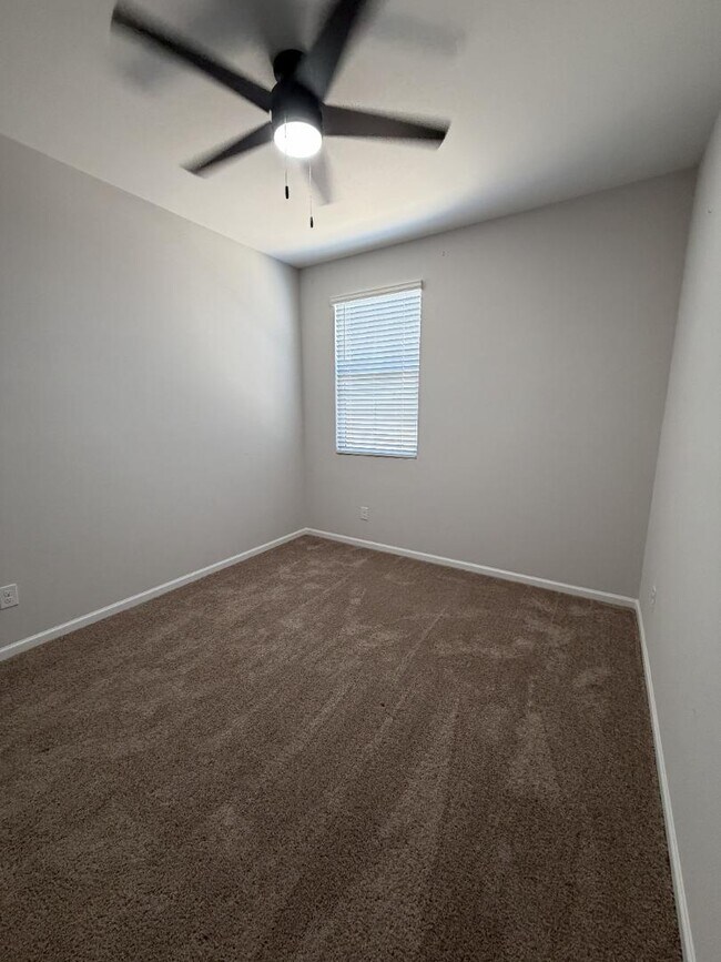 Building Photo - 24553 W Hopi St