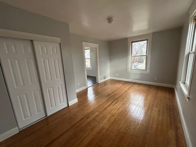 Building Photo - Cozy Duplex in Cheviot