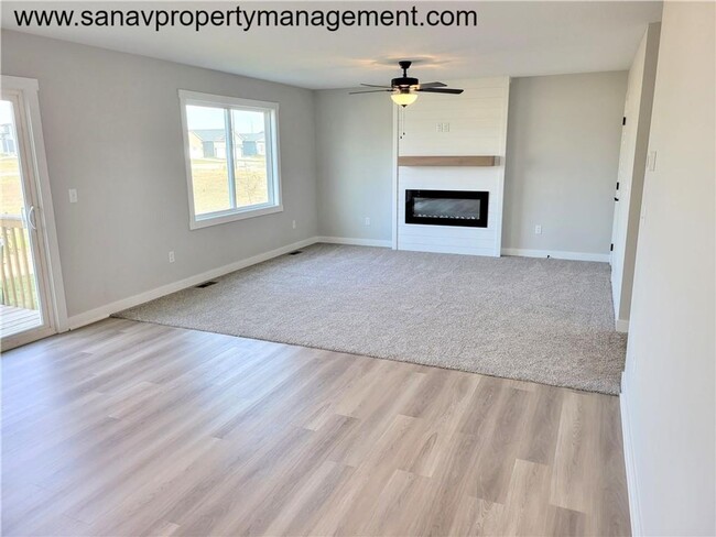 Building Photo - Brand New 4-BR Home- Perfect Norwalk Living!