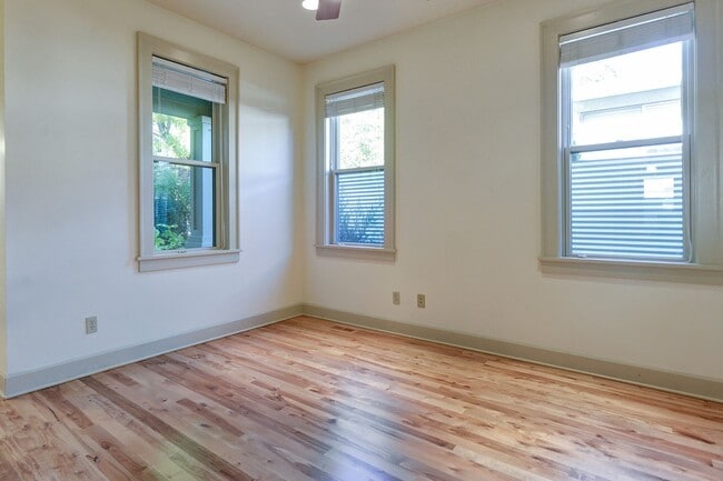 Building Photo - 577 5th St