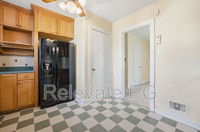 Building Photo - 9002 Michaux Ln