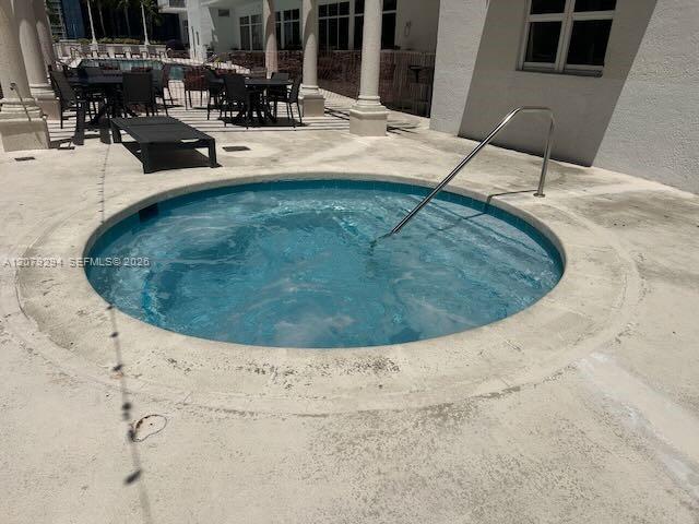 Building Photo - 1200 Brickell Bay Dr