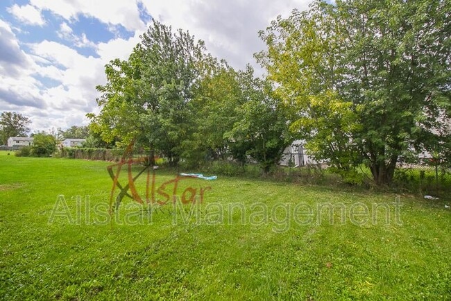 Building Photo - 1316 Massachusetts Ave