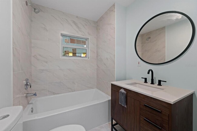 Building Photo - 2825 N Taliaferro Ave