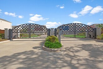 Building Photo - 1520 Parkland Oak Dr