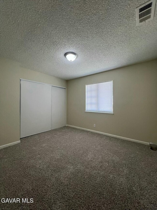 Building Photo - 11340 E Avenue R