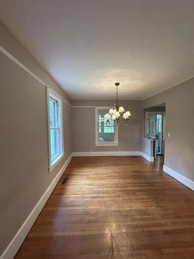 Building Photo - 3342 Yellow Sulphur Rd