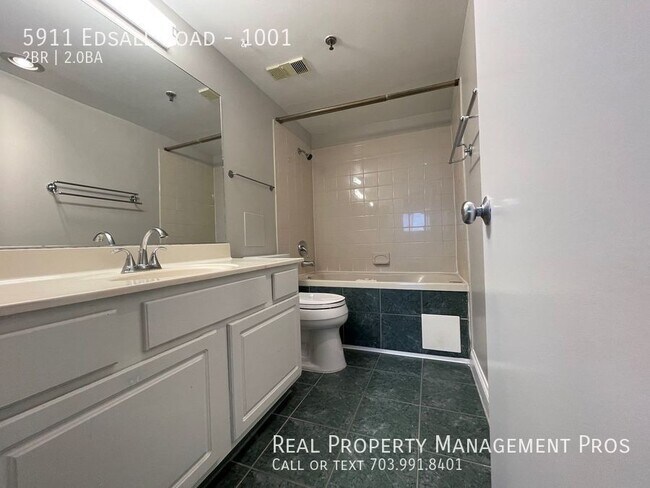 Building Photo - 5911 Edsall Rd