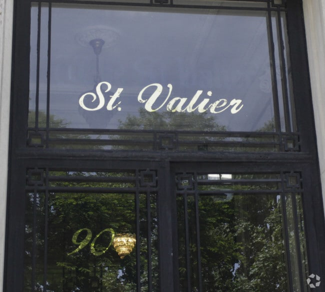 Building Photo - St Valier