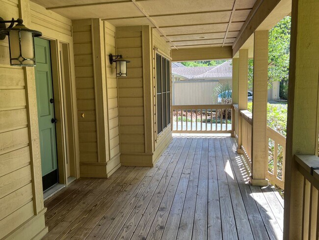 Building Photo - Lowcountry Style Home in Hilton Head Plantation- Unfurnished