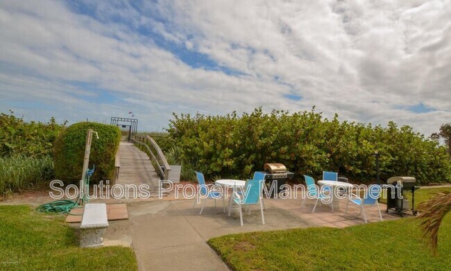 Building Photo - 4700 Ocean Beach Blvd