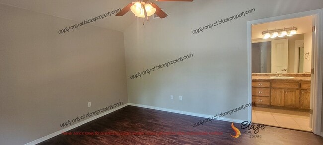 Building Photo - Townhome in Southlawn