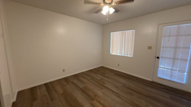 Building Photo - 12643 N 113th Ave