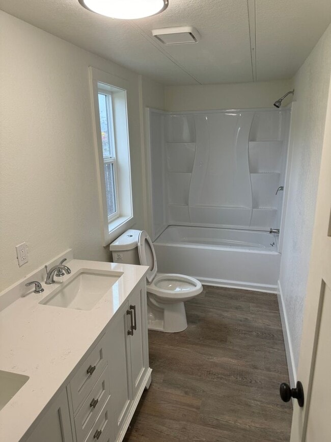 Building Photo - 4997 Morely Loop