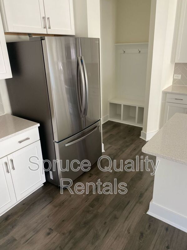 Building Photo - 4004 Upshur Ct