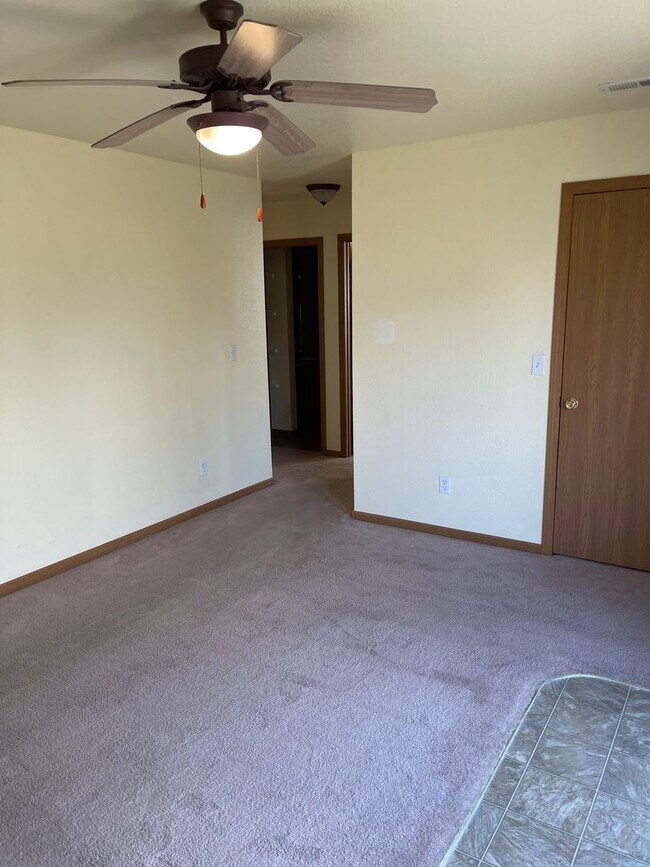 Building Photo - 16878 Hurricane Ln