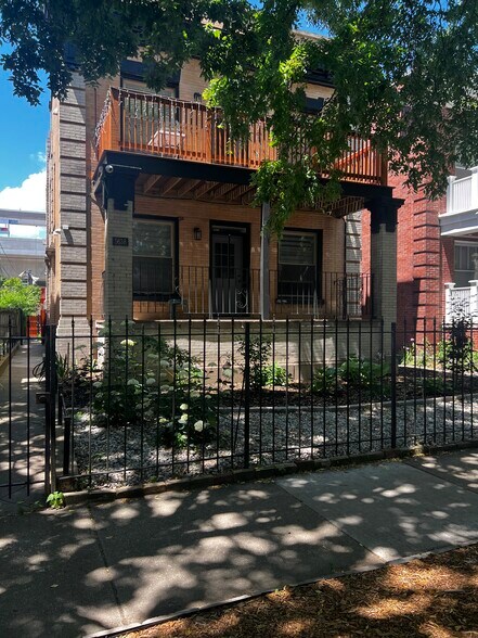 Building Photo - 5638 N Winthrop Ave