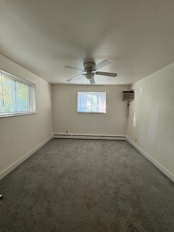 Building Photo - 505 Sandheger Pl