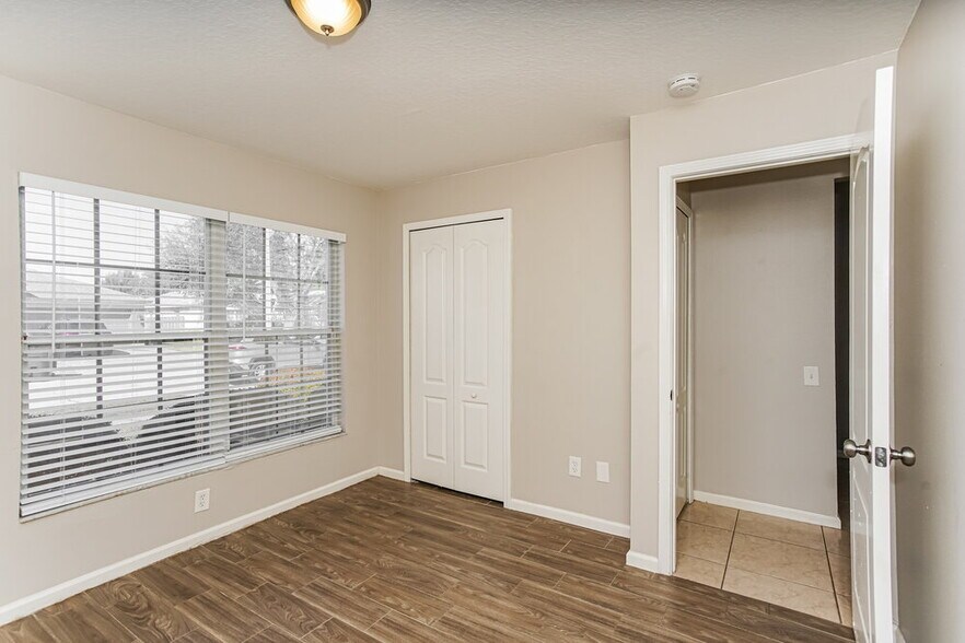 Building Photo - 12432 Tree Pointe Ct