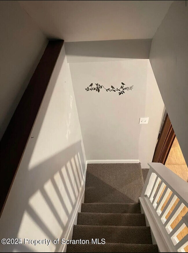 Building Photo - 412 Scott St