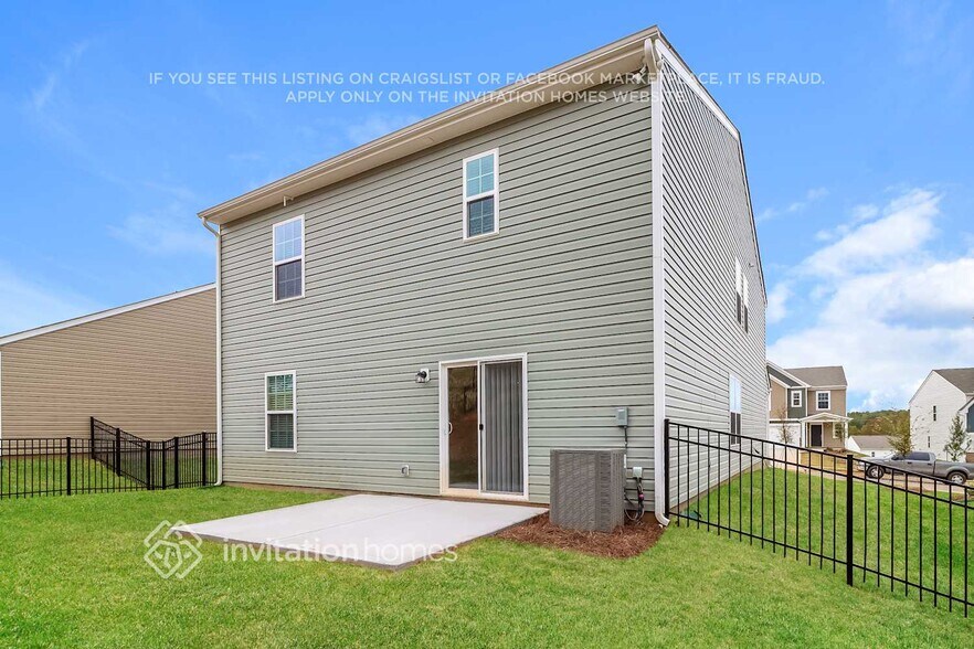 Building Photo - 127 Hazelnut Wy