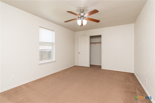 Building Photo - 3902 Bolivar Dr