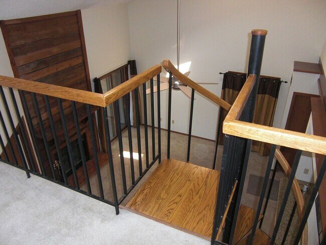 Building Photo - 2960 Shadow Creek Dr