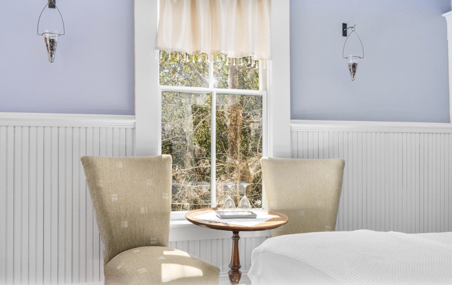 Building Photo - 221 SE 7th St