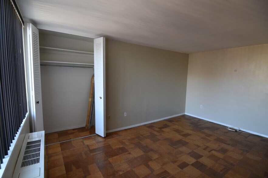 Building Photo - 2030 F St NW