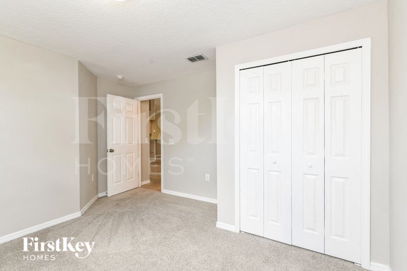 Building Photo - 16426 Coopers Hawk Ave