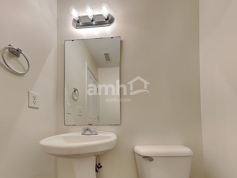 Building Photo - 113 Dabney Ridge Pl