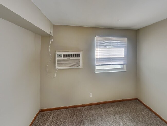 Building Photo - 31 Chittenden Ave