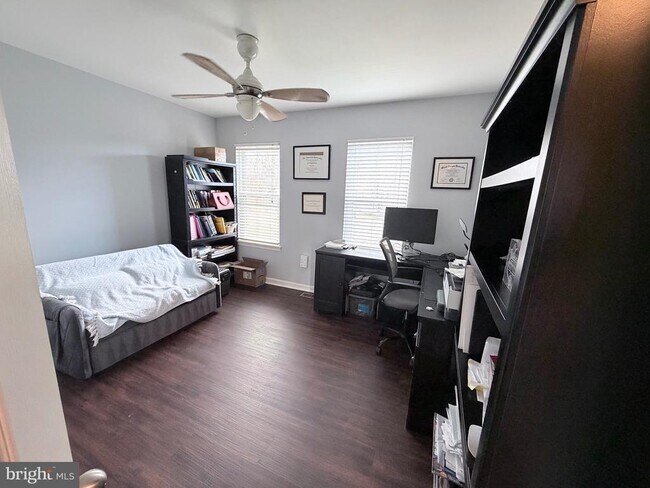 Building Photo - 6610 Cottontail Ct