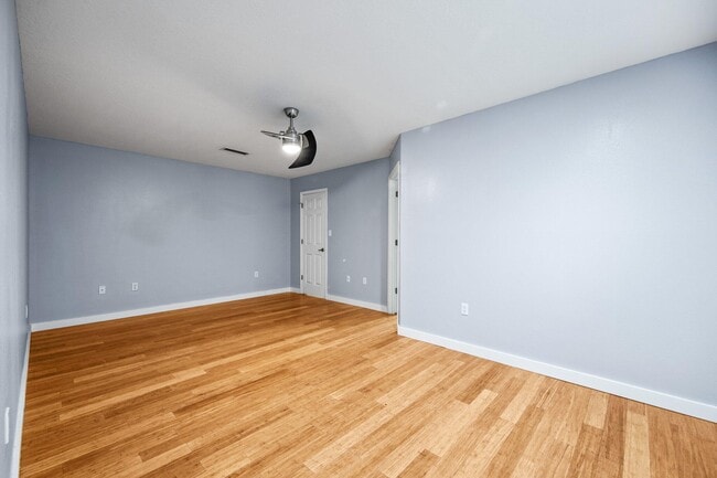 Building Photo - 7194 Blue Jack Dr