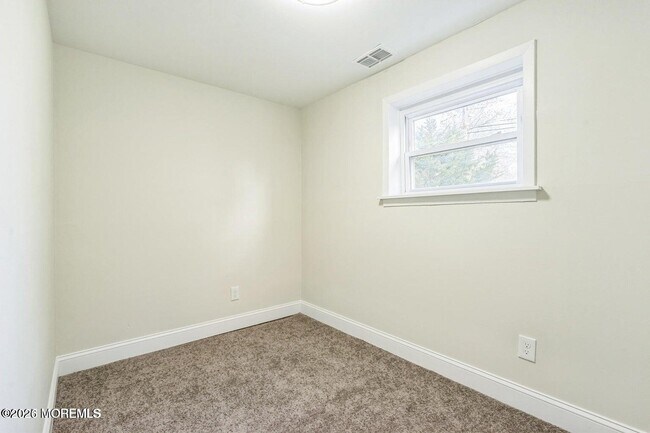 Building Photo - 1575 Deer Hollow Dr