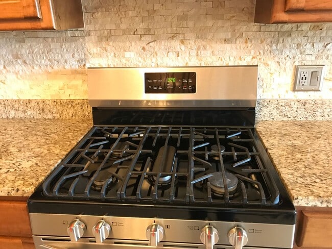 Building Photo - Heart of Madison City