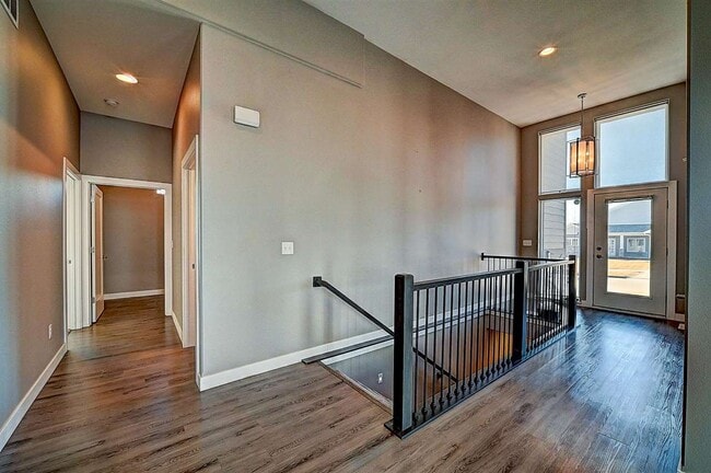 Building Photo - 704 American Pharaoh Dr