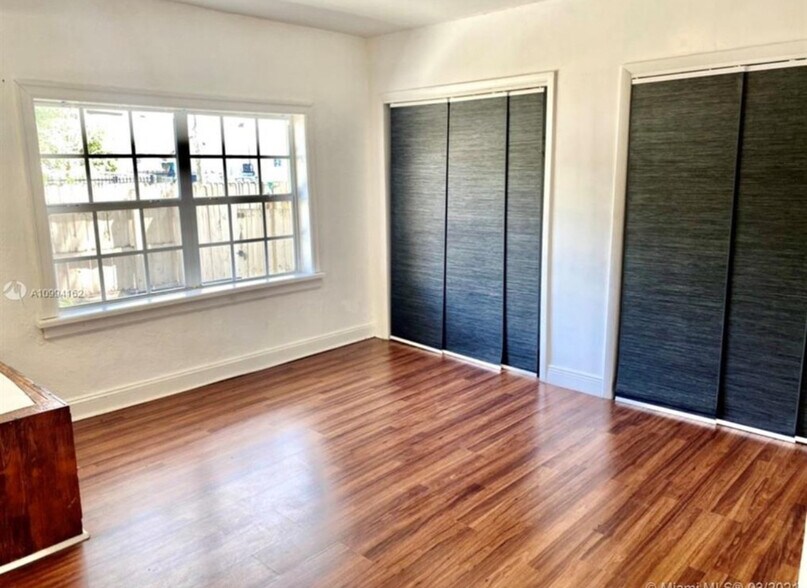 Building Photo - 12780 Westview Dr