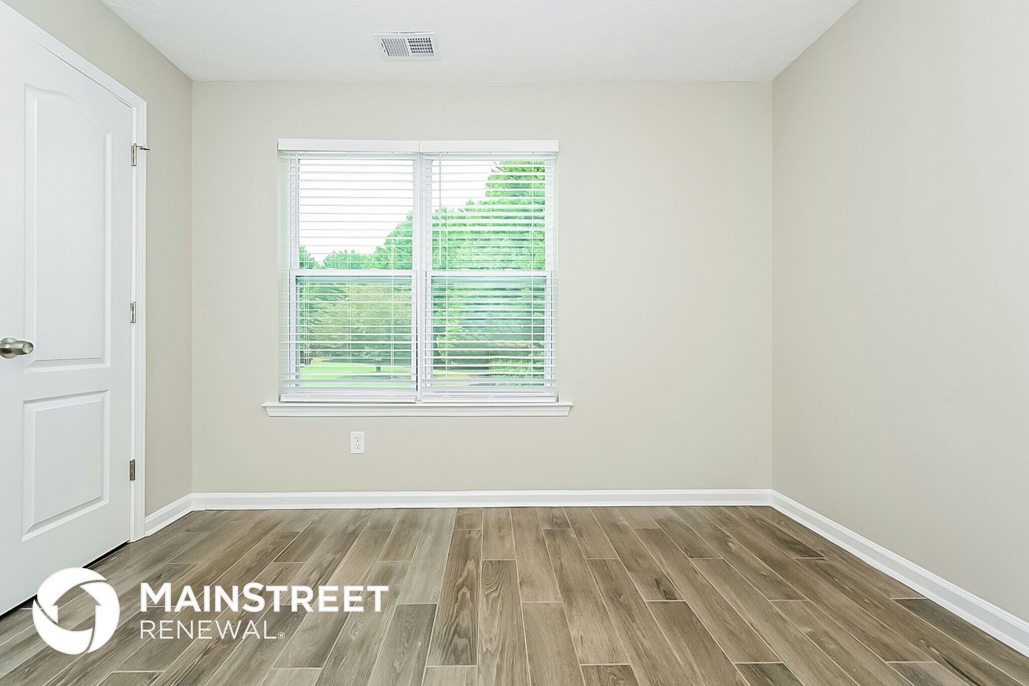 Building Photo - 350 Summer Hill Cir