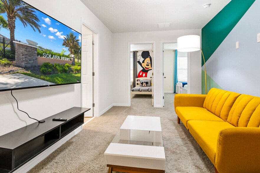 Building Photo - 1828 Tropical Palms Cir