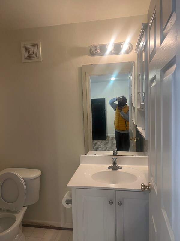 Building Photo - 9523 Evergreen Circle