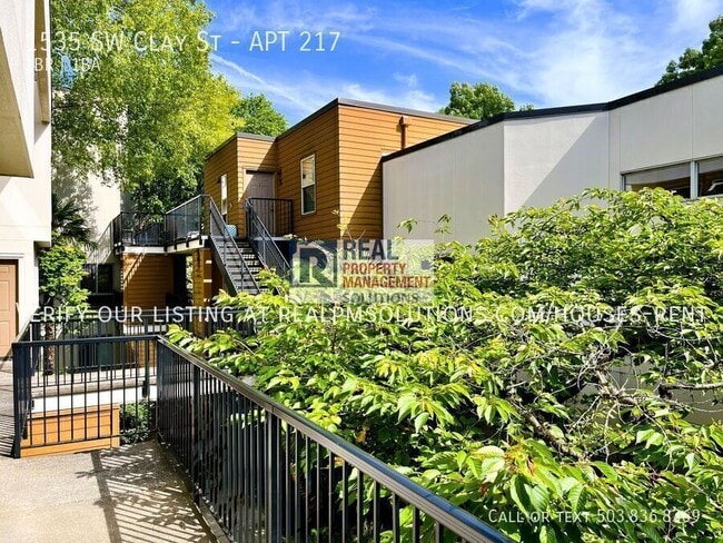 Building Photo - 1535 SW Clay St