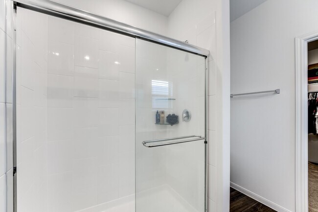Building Photo - 338 Shady Cedar Hl Ln