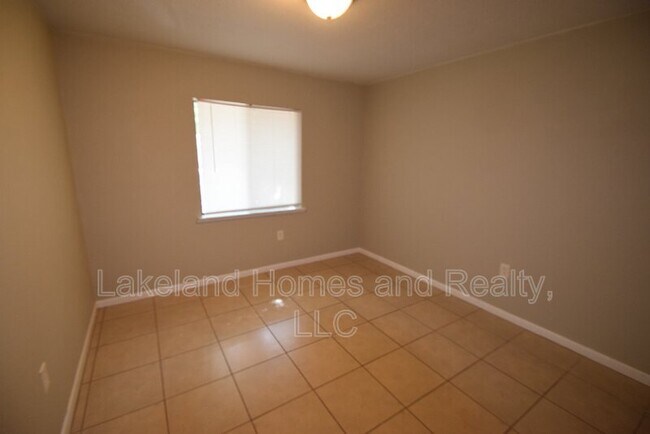 Building Photo - 2237 Bordeau Ct