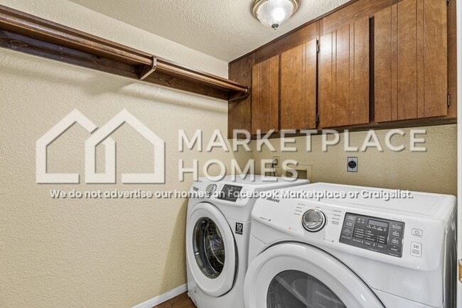 Building Photo - 2155 N Rio De Flag Dr
