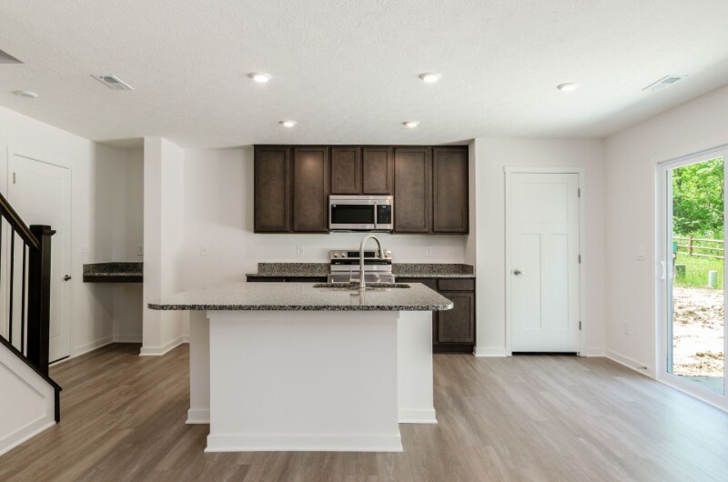 Building Photo - 2808 Horsham Dr