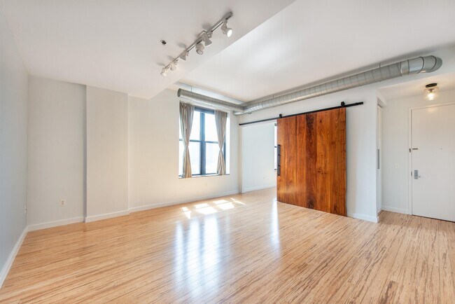 Building Photo - 232 Pavonia Ave