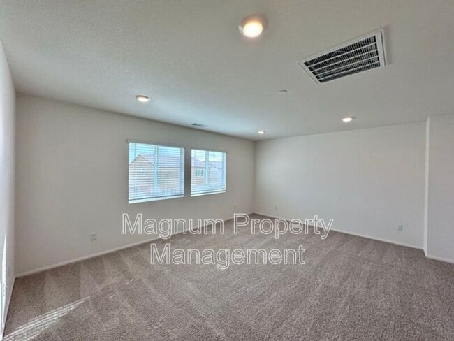 Building Photo - 31343 Autumn Blaze Dr